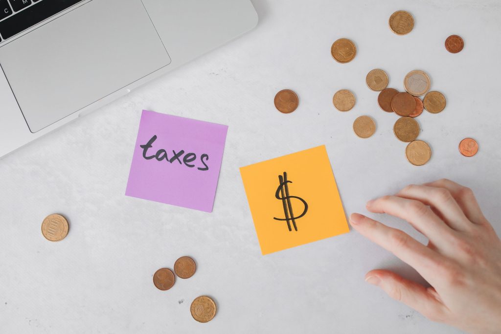 pay off debt sticky note desk